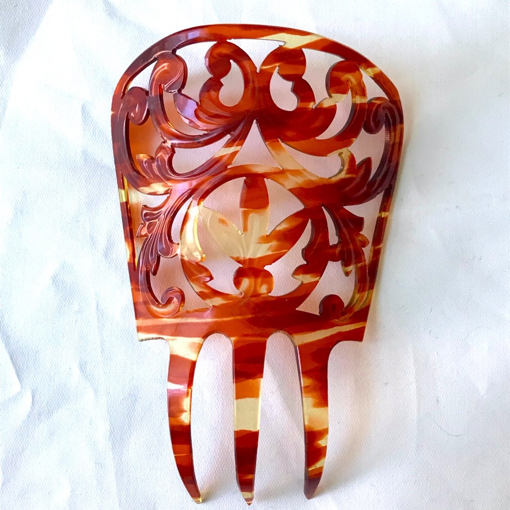 Valencia Celluloid Tortoiseshell Hair Comb - Picture 1 of 6